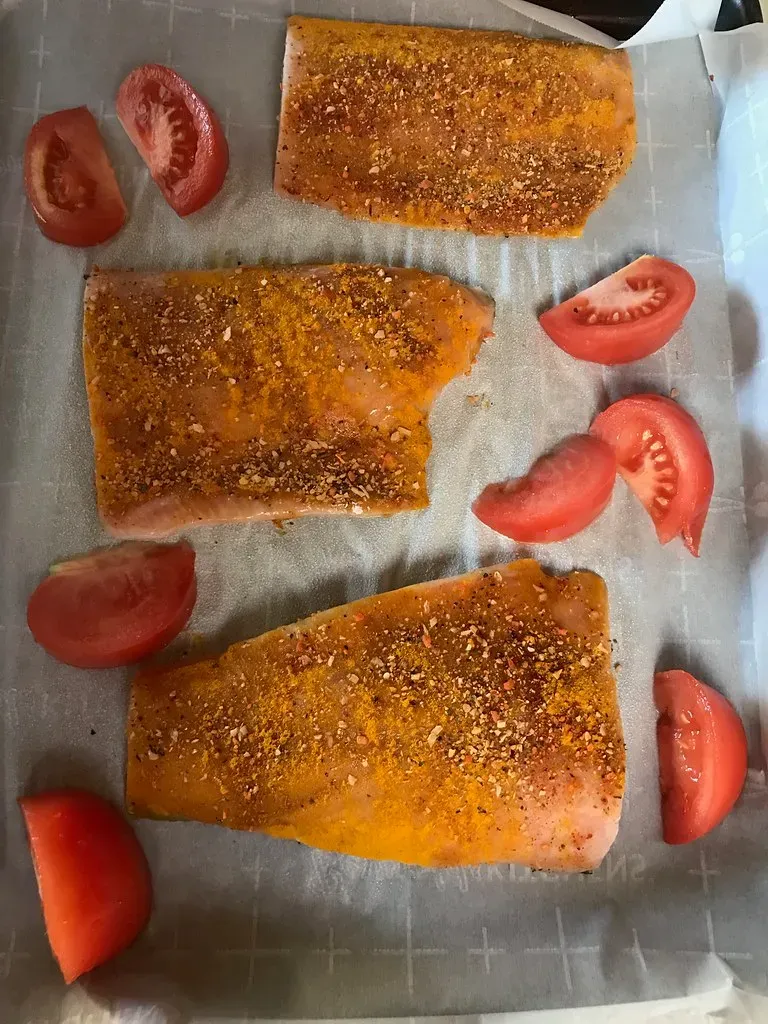 The Parchment Paper Trick That Changes Everything (Chic Bee, Flickr, CC BY 2.0)