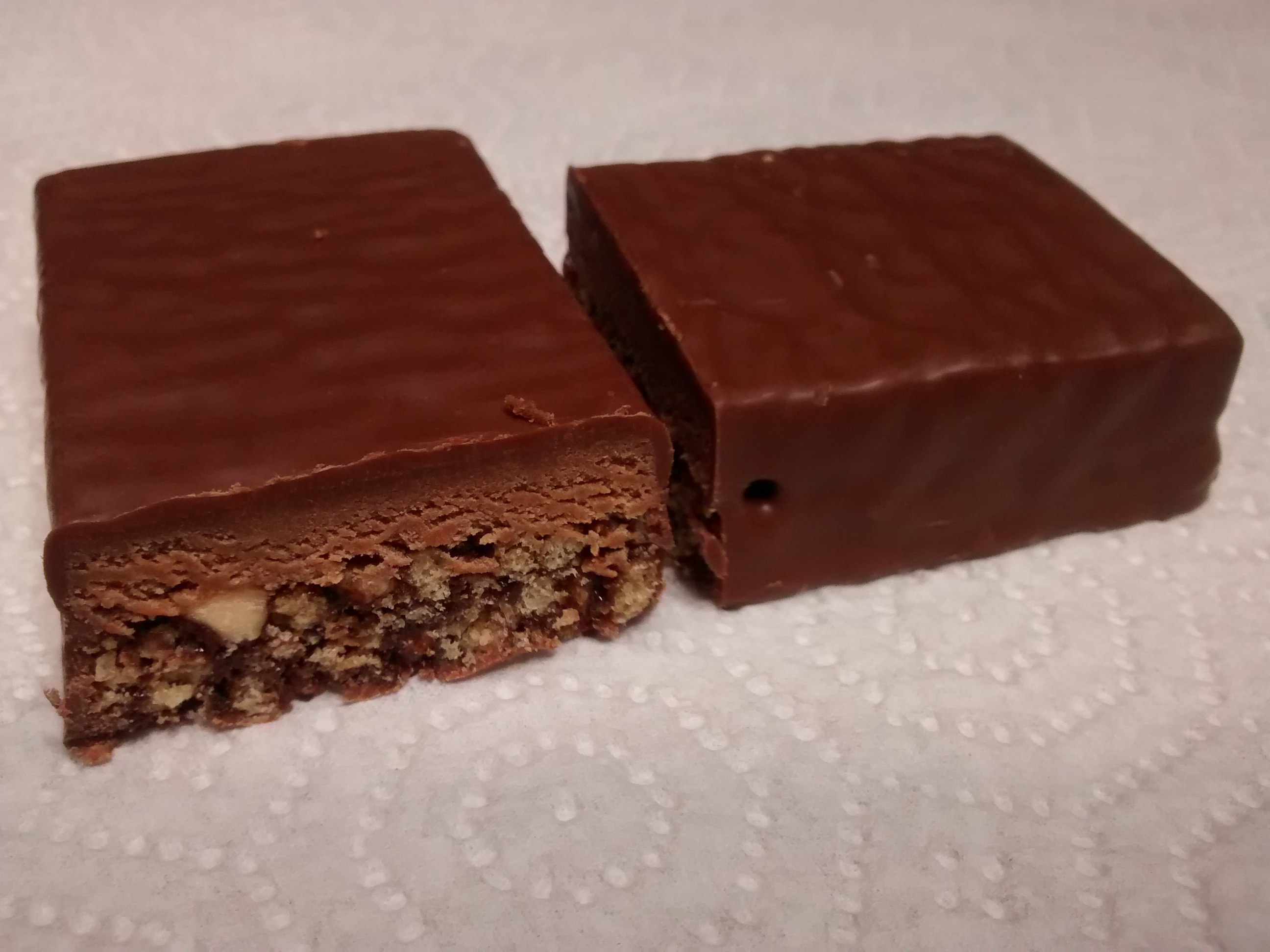 Energy Bars: Fuel or Sugar Trap? (image credits: wikimedia)