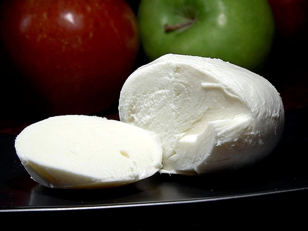 Mozzarella—The Versatile Favorite (image credits: wikimedia)
