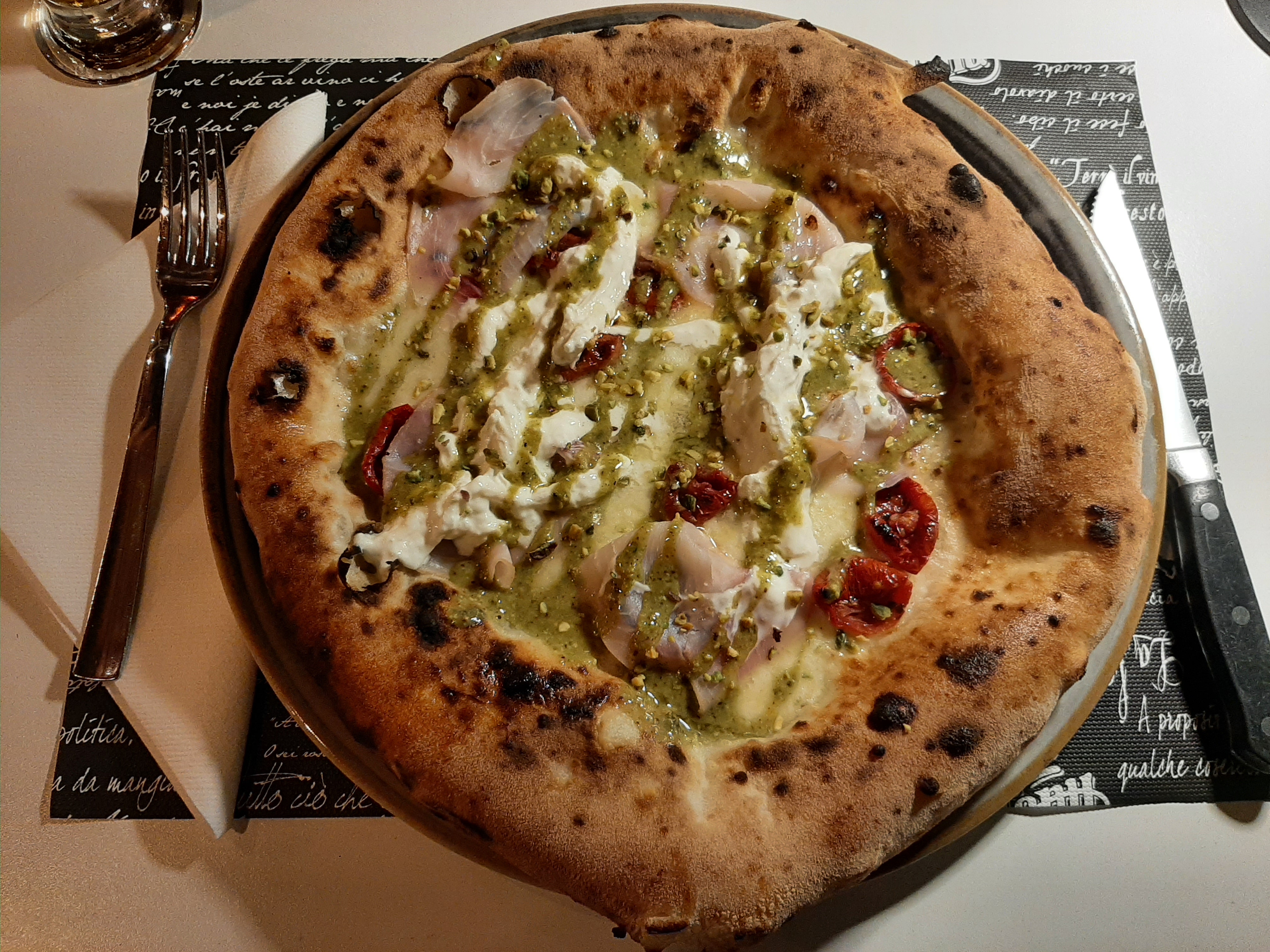 Pairing Possibilities: From Fish to Flatbreads (image credits: wikimedia)