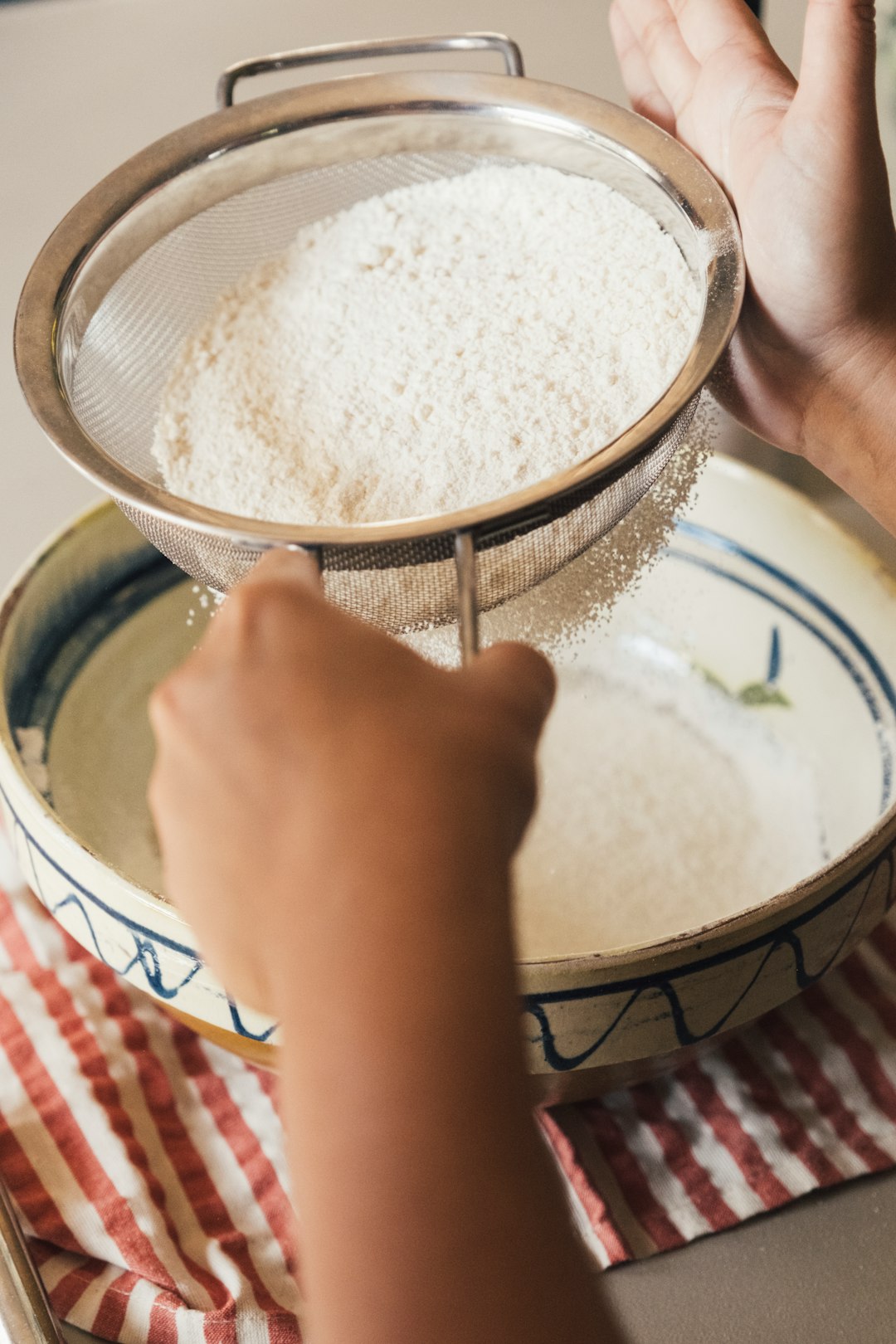 Sift Your Dry Ingredients Without Exception (Image Credits: Unsplash)