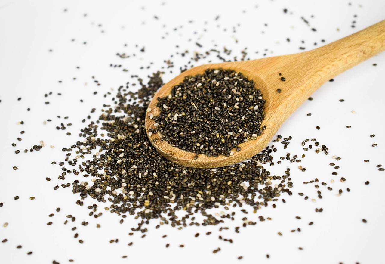 2. Chia Seeds: Fiber-Filled and Expanding Power (image credits: pixabay)