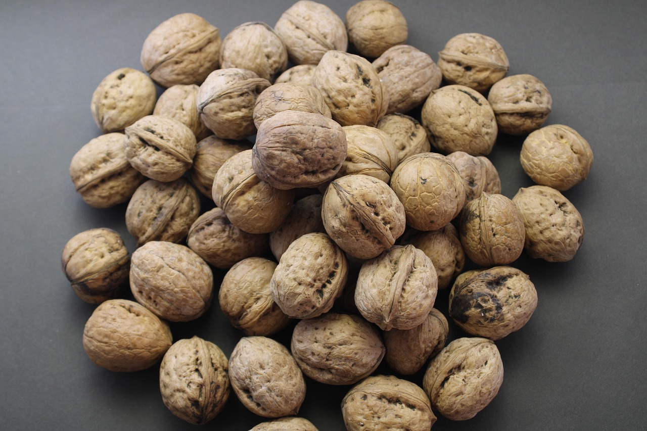 Walnuts and Pistachios Are Nut-ritious Sleep Aids (image credits: pixabay)