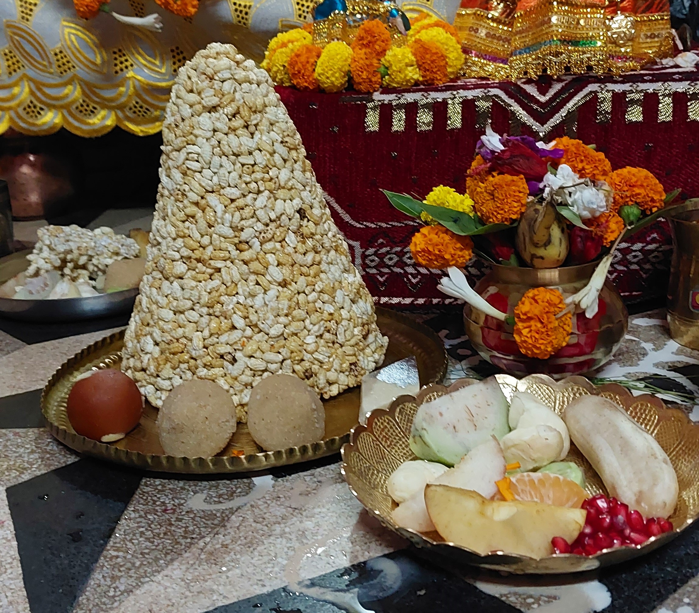 The Technical Challenges of Making Croquembouche (image credits: wikimedia)