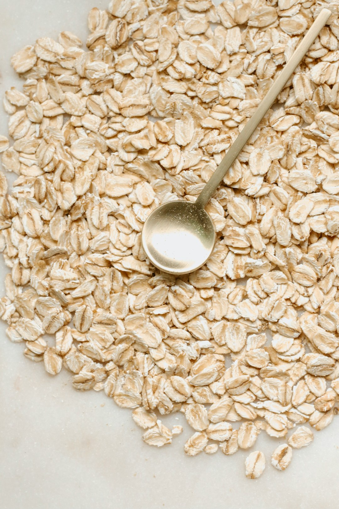 Oats and Beta-Glucan: The Fiber Champion (Image Credits: Unsplash)