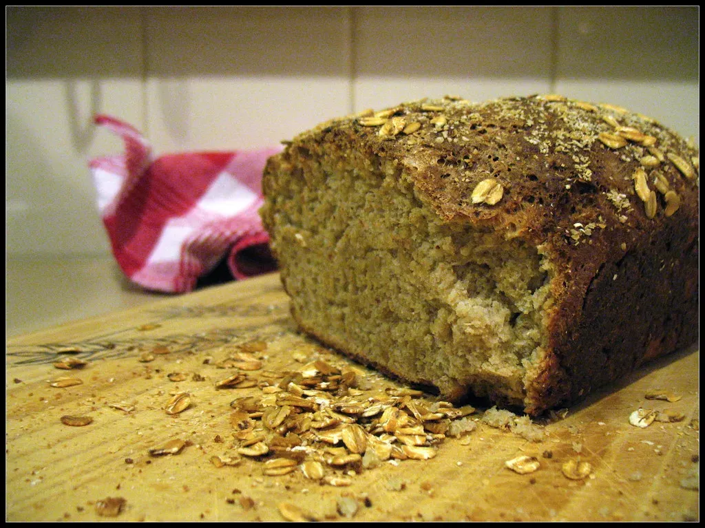 3. Crumbly Bread: A Physical Hazard That Starts in the Gut (suavehouse113, Flickr, CC BY 2.0)