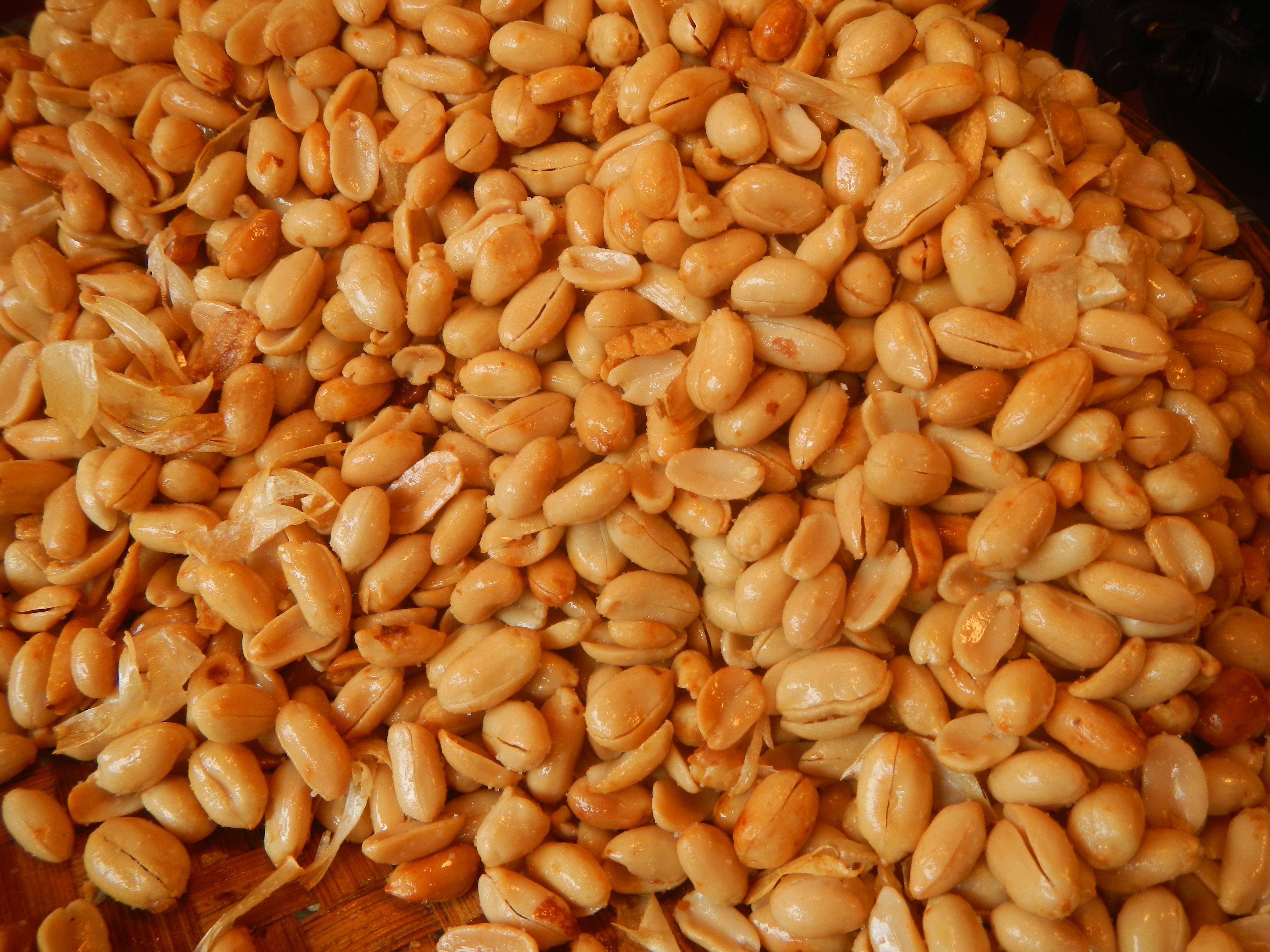 1. Peanuts (image credits: wikimedia)