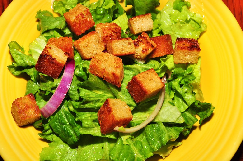 Those Crunchy Croutons Are Carb Bombs (image credits: flickr)