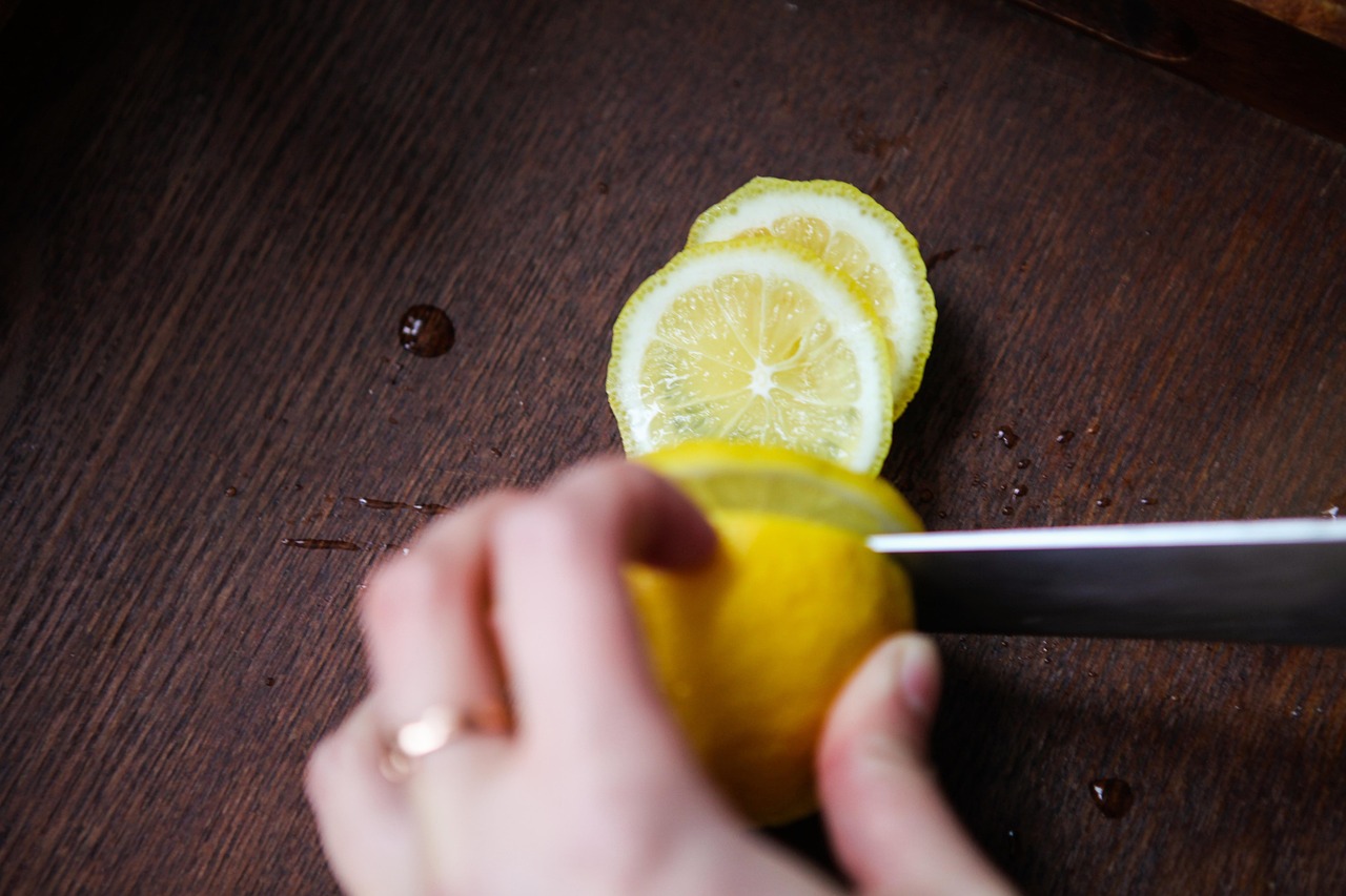 Managing Cut Lemons Like a Pro (image credits: pixabay)