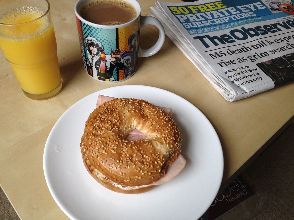 Bagels With Cream Cheese (image credits: flickr)