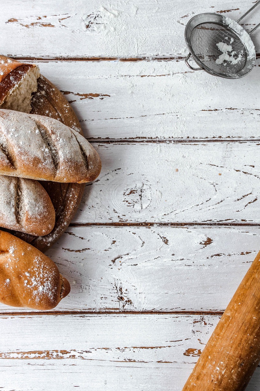 The Fresh Bread Aroma That Hijacks Your Appetite (Image Credits: Pixabay)