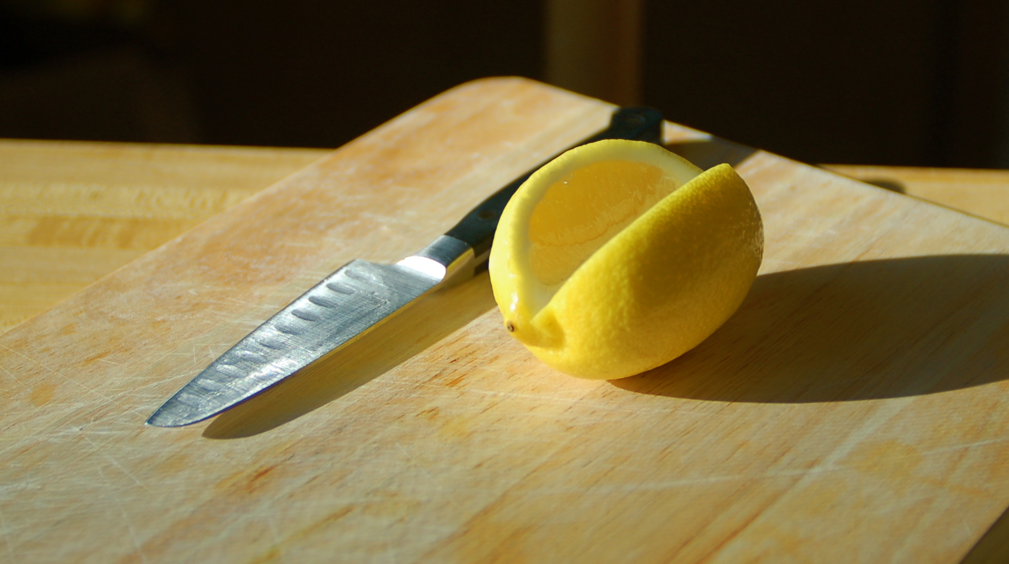 Lemon Salt Cutting Board Revival (image credits: wikimedia)