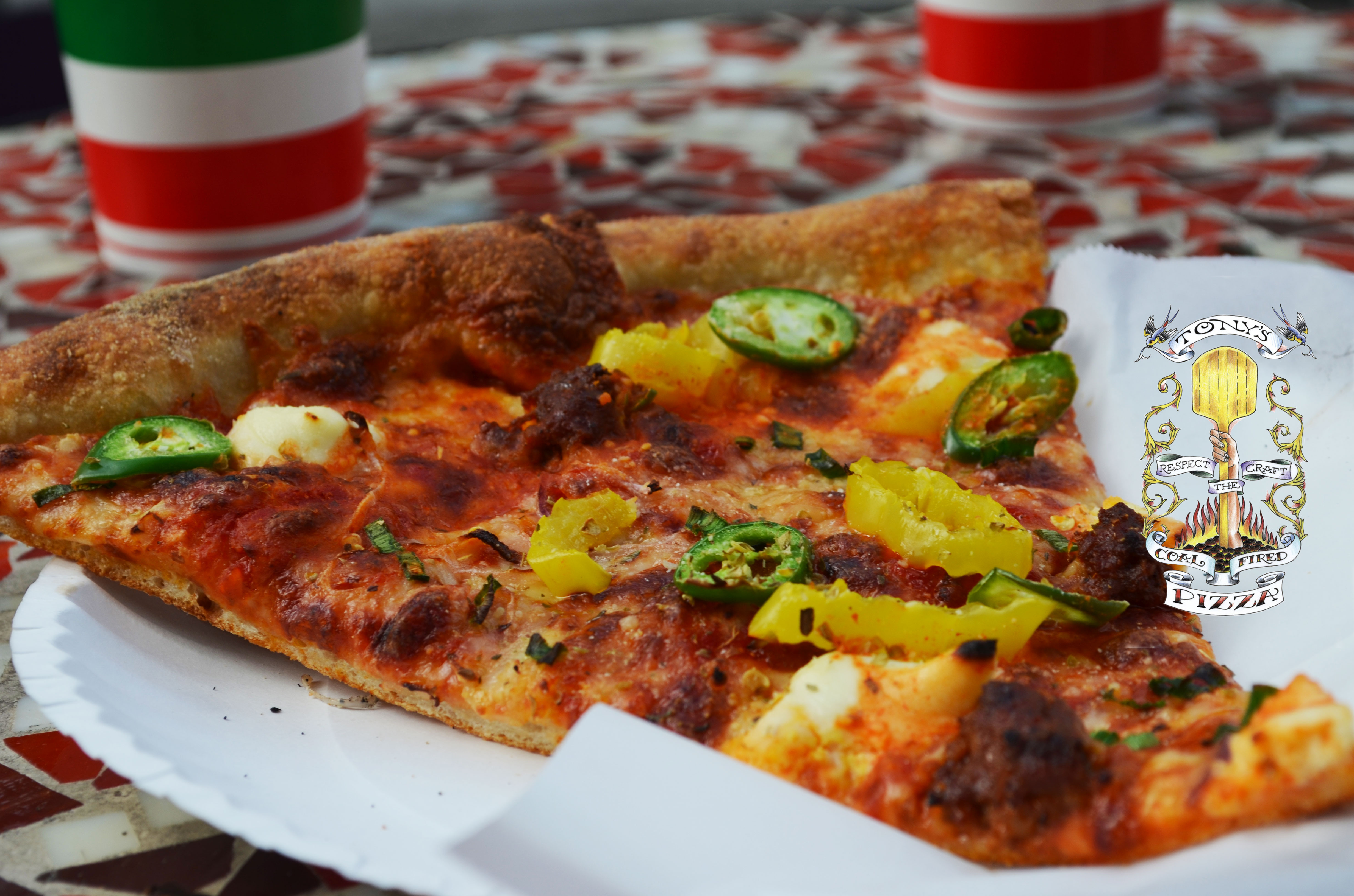 New Haven Apizza: Coal-Fired Charred Perfection (image credits: wikimedia)