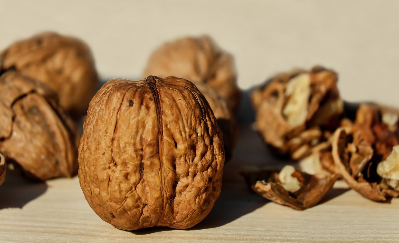 Walnuts: Small Nut, Big Impact (image credits: pixabay)