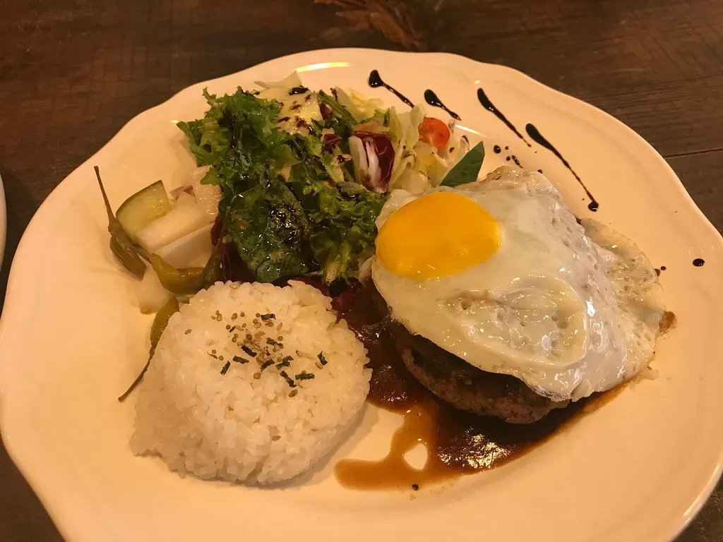 Artful Plating That Screams 