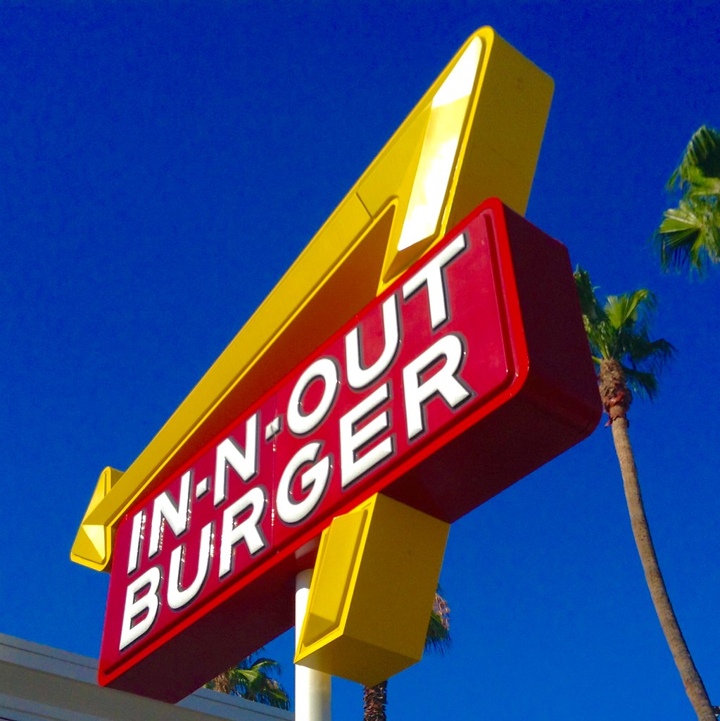 In-N-Out Burger's West Coast Cult Following (image credits: flickr)