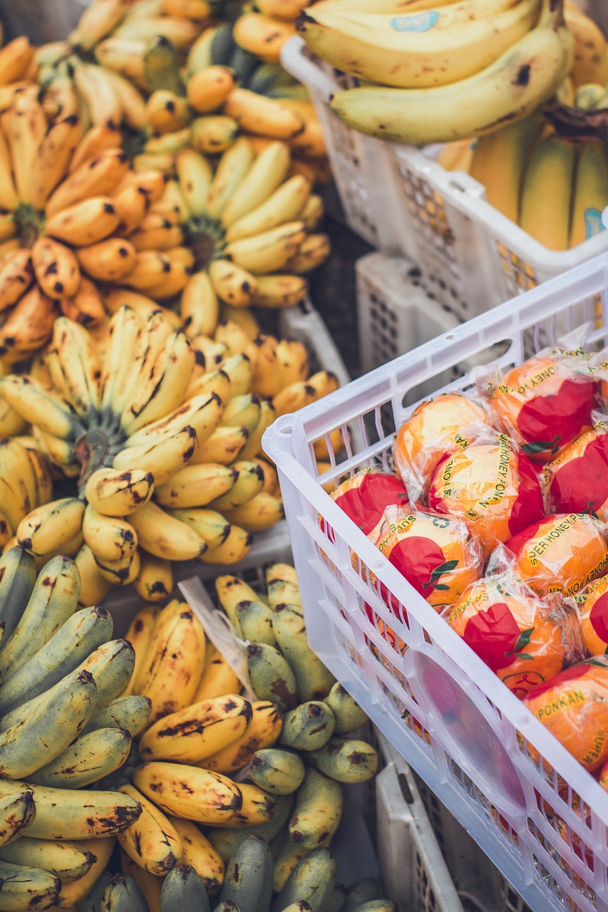 Bananas: The Convenient Energy Booster (image credits: pixabay)