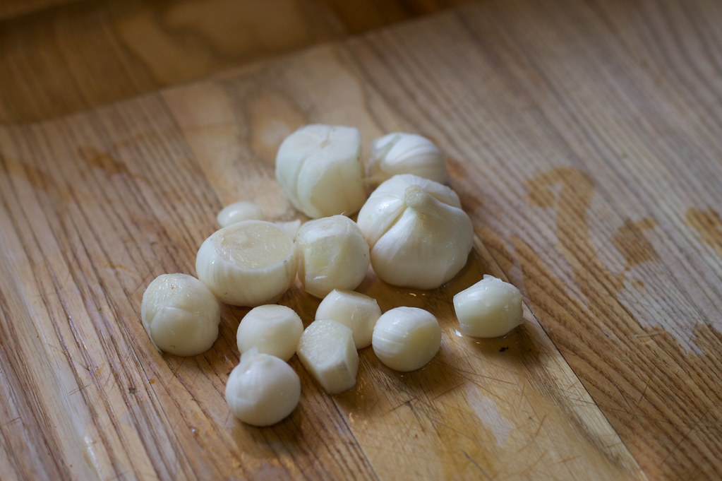 Avoiding Common Mistakes That Kill Garlic's Potency (image credits: flickr)