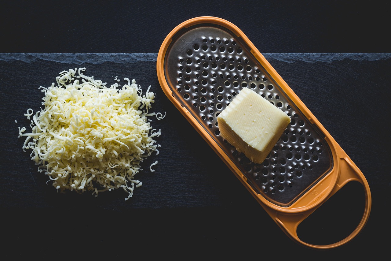 Cheese: The Delicious Calorie Trap (image credits: pixabay)