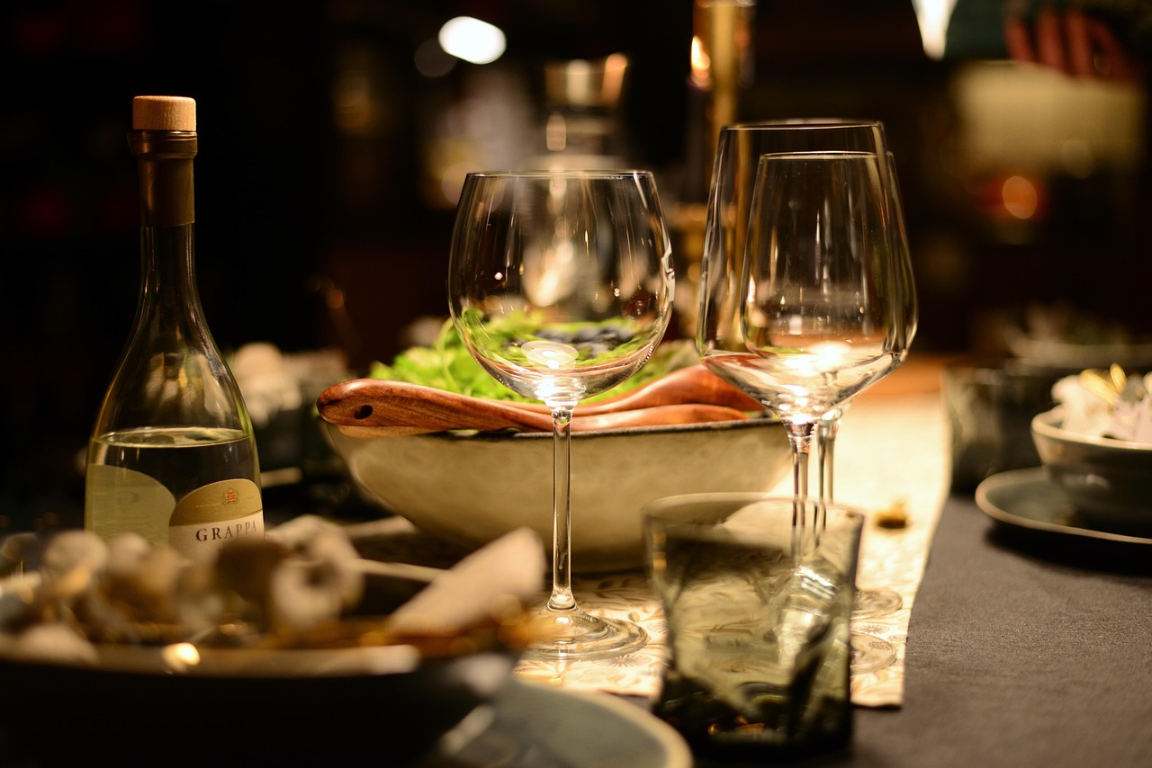 Fine Dining Embraces Accessible Luxury (Image Credits: Pixabay)