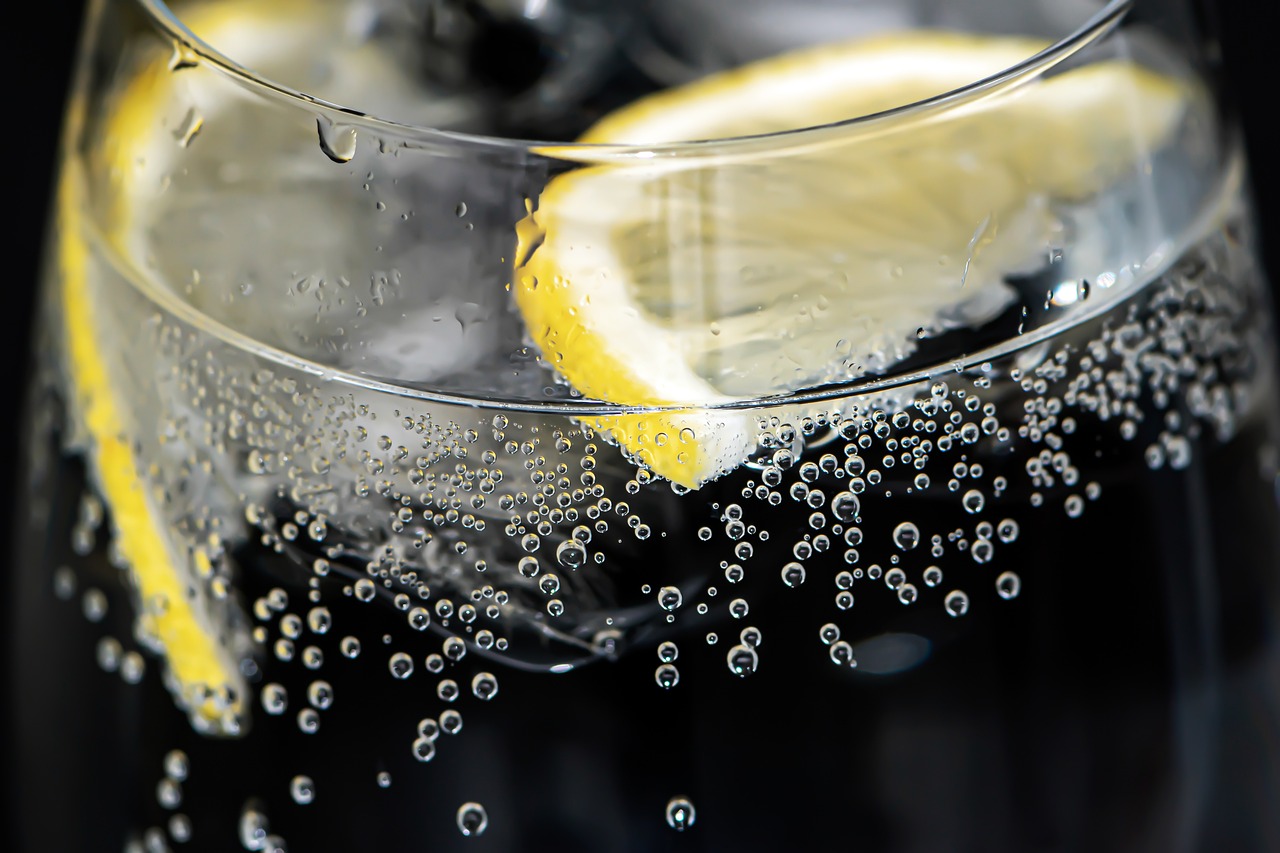 The Hydration Partnership That Makes Fiber Work (image credits: pixabay)