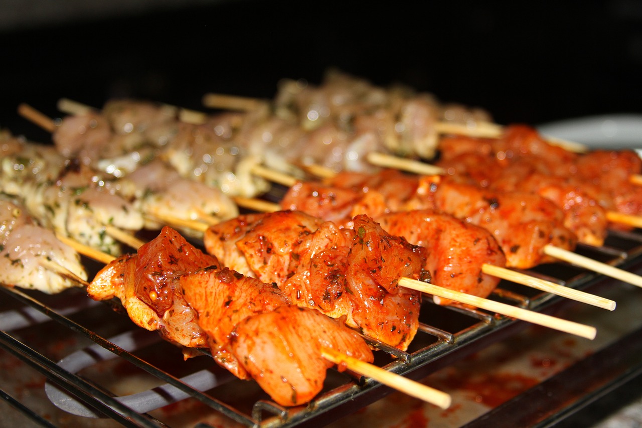 Chicken Cartilage Skewers (鸡软骨串, Jī Ruǎngǔ Chuàn) (image credits: pixabay)