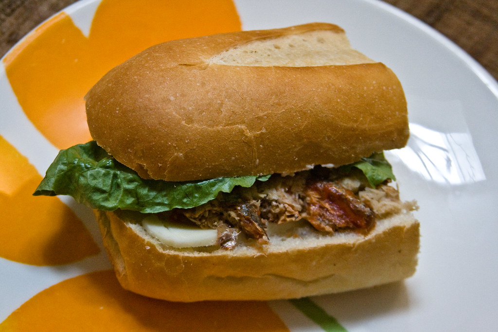 Sardine and Onion Sandwich (Image Credits: Flickr)