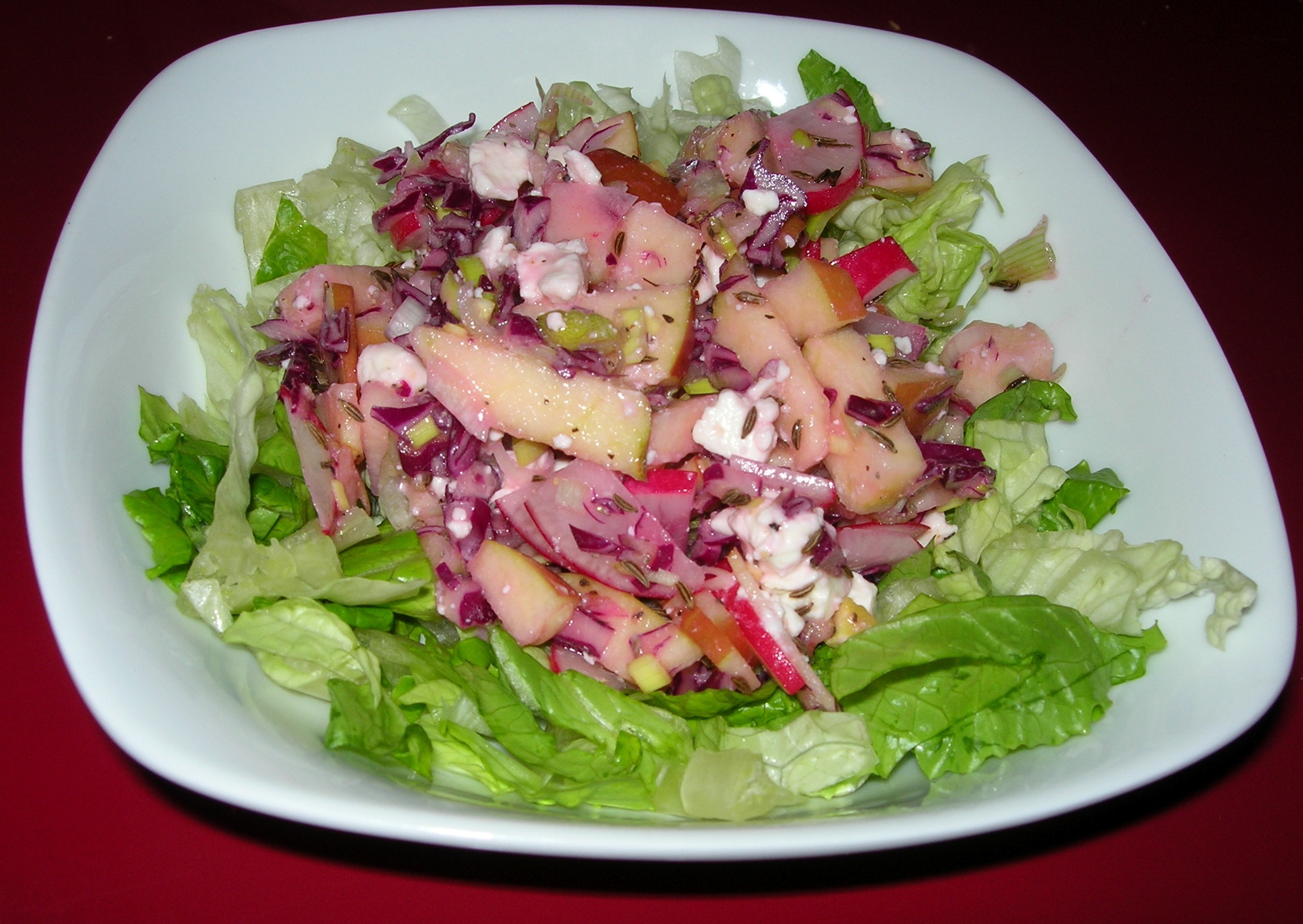 Apple and Cabbage Slaw with Sunflower Seeds (image credits: wikimedia)