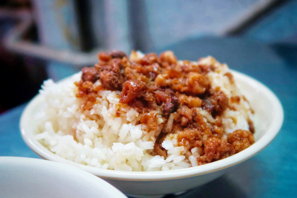Large Rice Bowls with Fatty Meats (image credits: flickr)