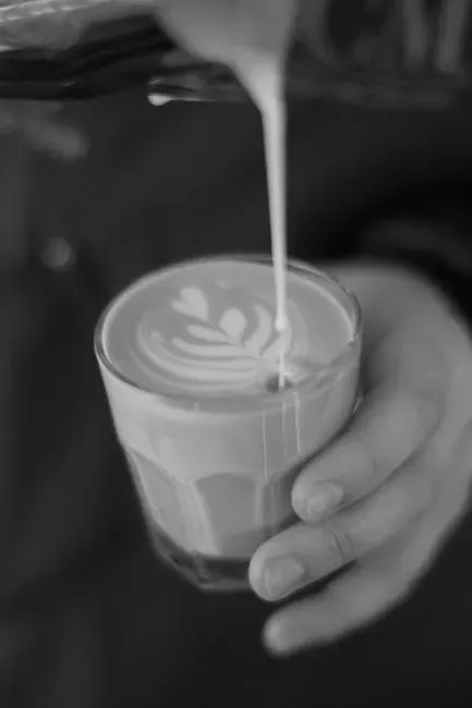 1. The Secret Life of Milk Foam: Why Texture Changes Everything (Image Credits: Pexels)