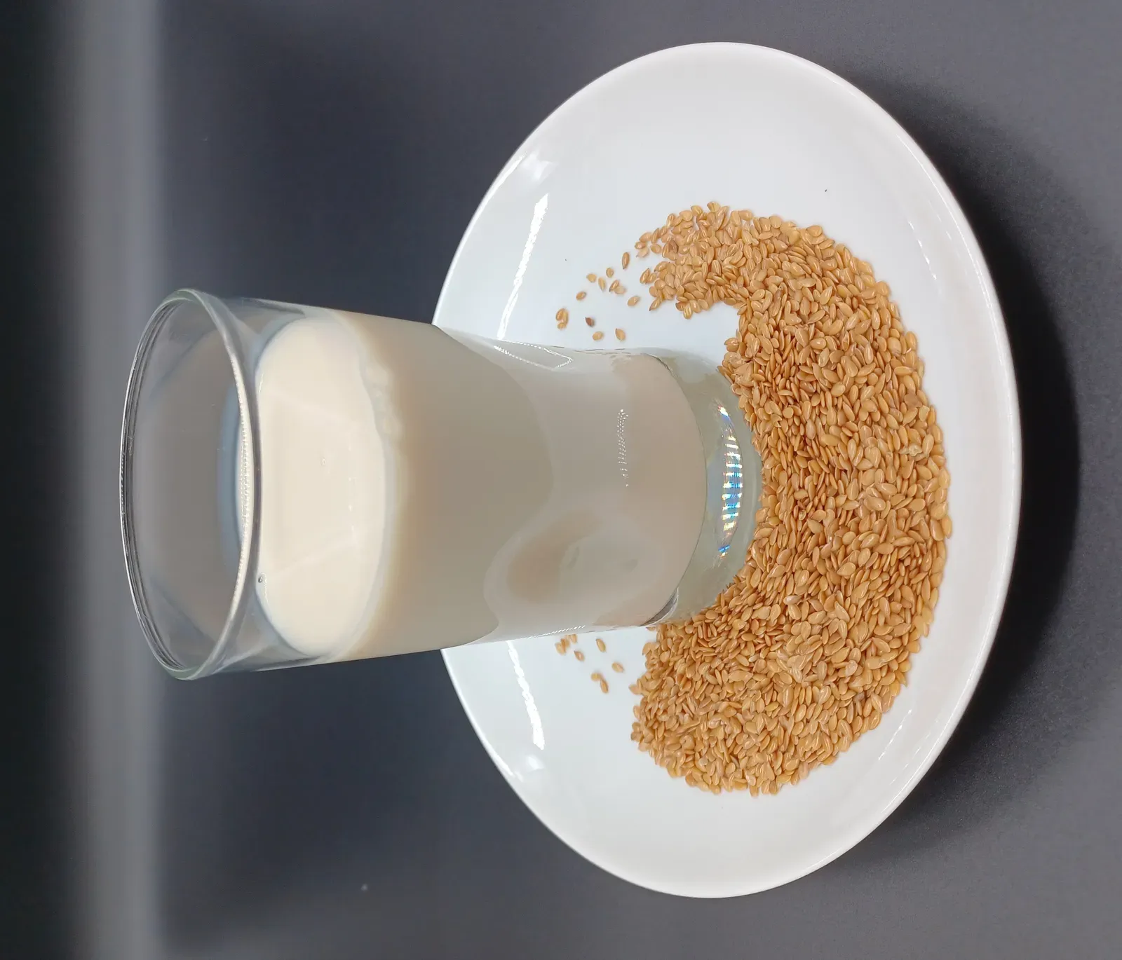 Flavored Milk and Sweetened Yogurt: Dairy's Deceptive Sugar Trap (Image Credits: Wikimedia)