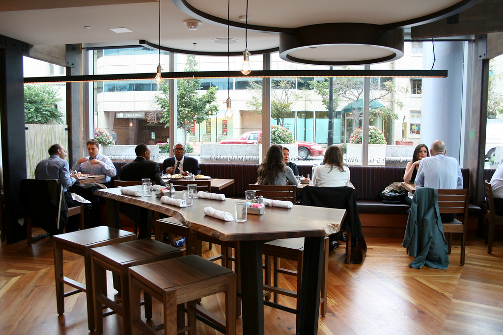 Strategic Lighting and Music Control Your Eating Speed (Image Credits: Flickr)