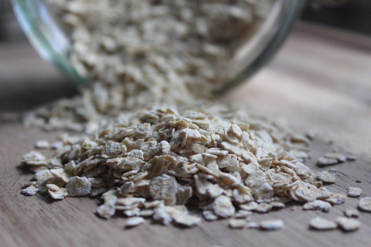 Oats: Breakfast and Beyond (image credits: pixabay)