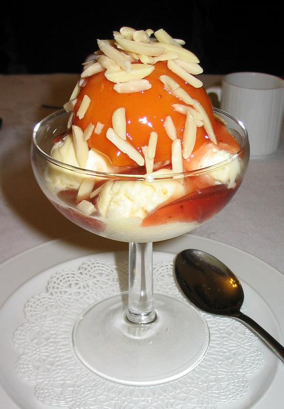 Peach Melba (image credits: wikimedia)