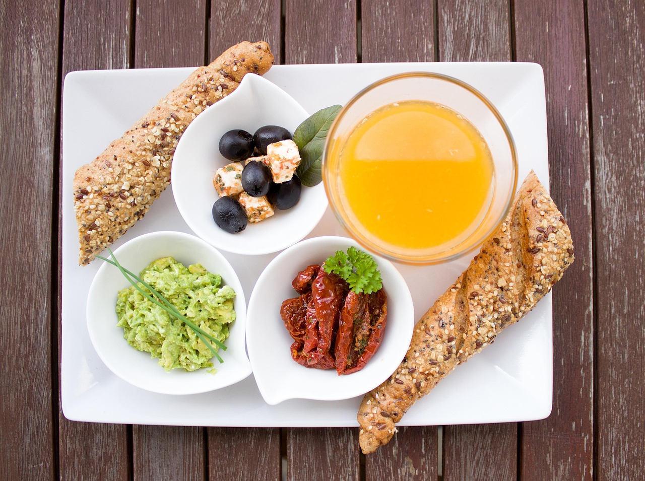 Emphasis on Whole Foods (image credits: pixabay)