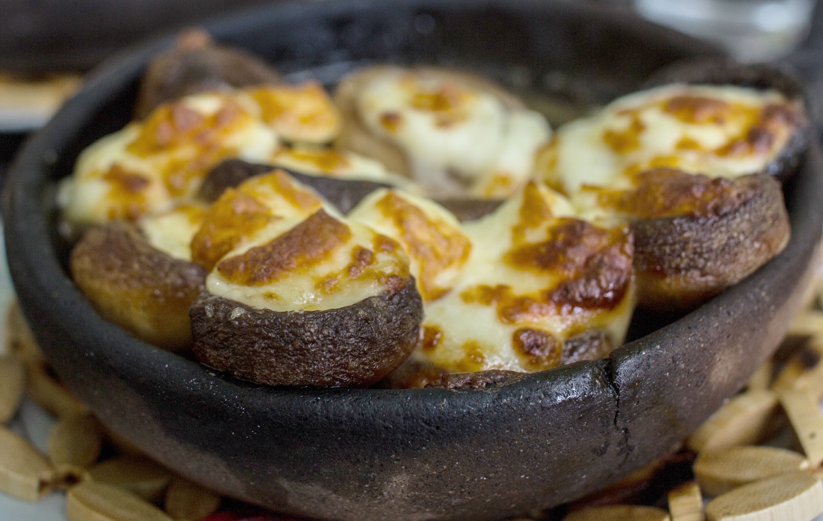 A Global Phenomenon: Mushrooms in World Cuisine (image credits: wikimedia)