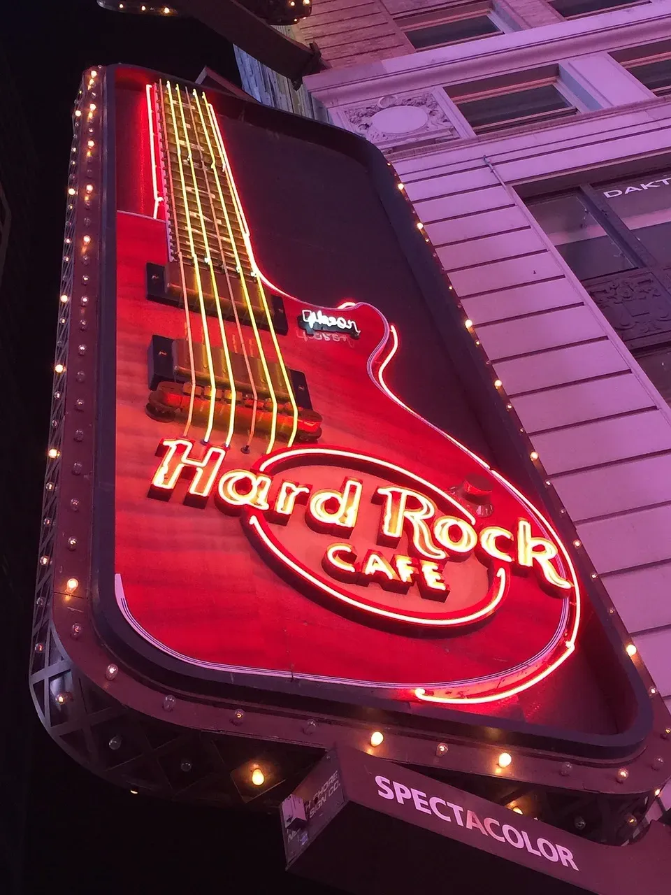 2. Hard Rock Cafe (Any Location, Especially Times Square) (Image Credits: Pixabay)