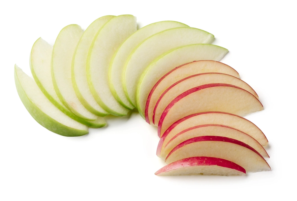 Apples: The Sweet Crunch (image credits: rawpixel)