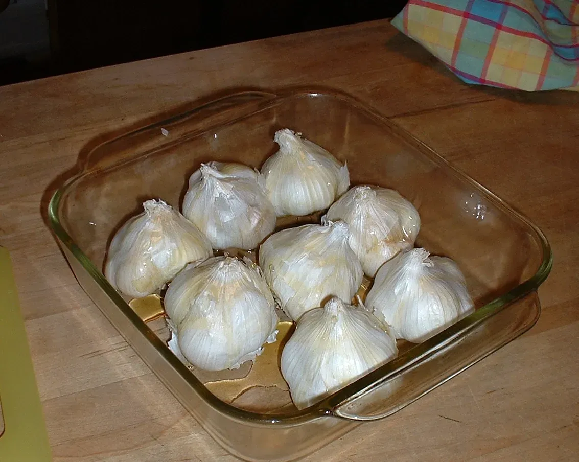 Cooking Garlic Too Long or Flipping Meat Constantly (Image Credits: Wikimedia)