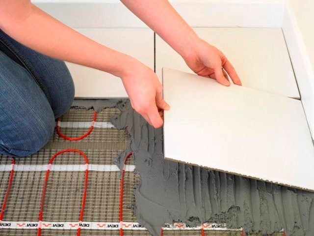 Circuit Capacity Violations in Bathroom Electrical (Image Credits: Unsplash)