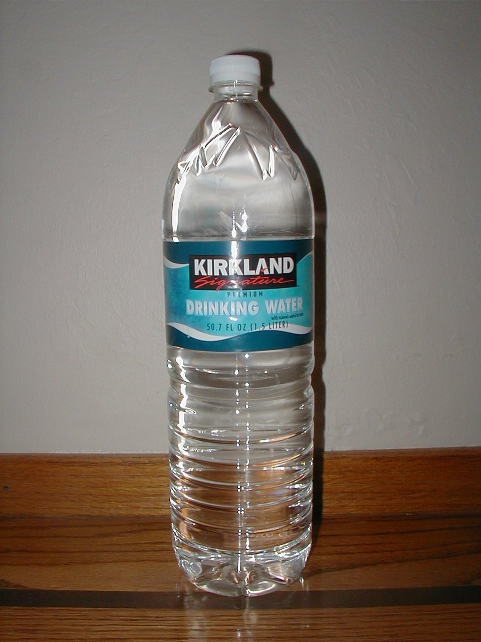 The PFAS Problem Nobody Talks About (image credits: Transferred from en.wikipedia, CC BY-SA 3.0, https://commons.wikimedia.org/w/index.php?curid=3355259)