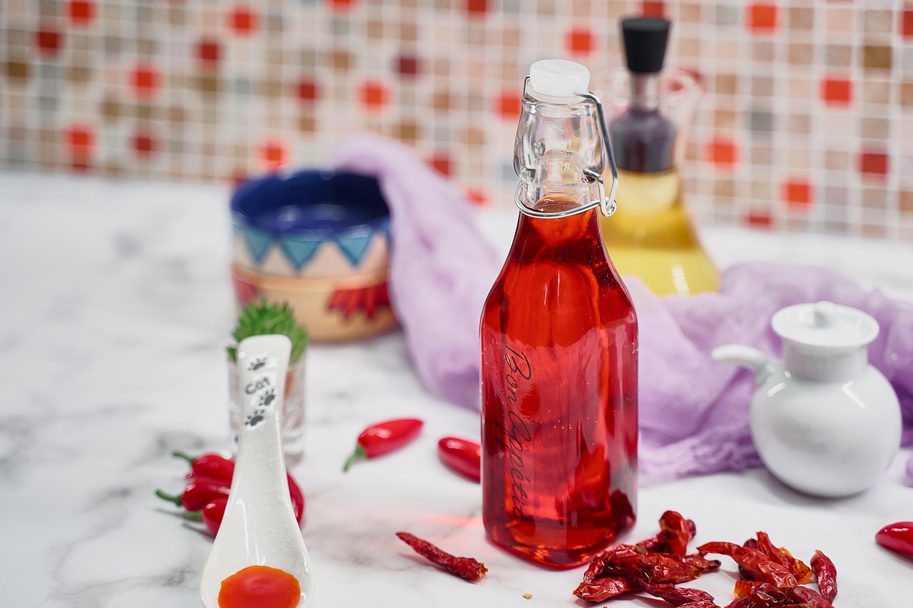 Artisan vs. Mass-Produced Chili Oils (image credits: pixabay)