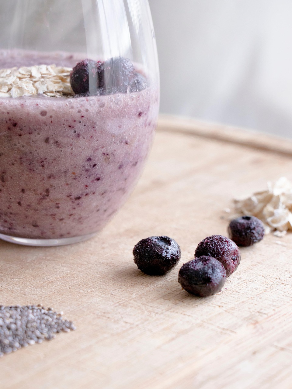 9. Chia Seed Energy: Chia Seed and Coconut Smoothie (image credits: pixabay)