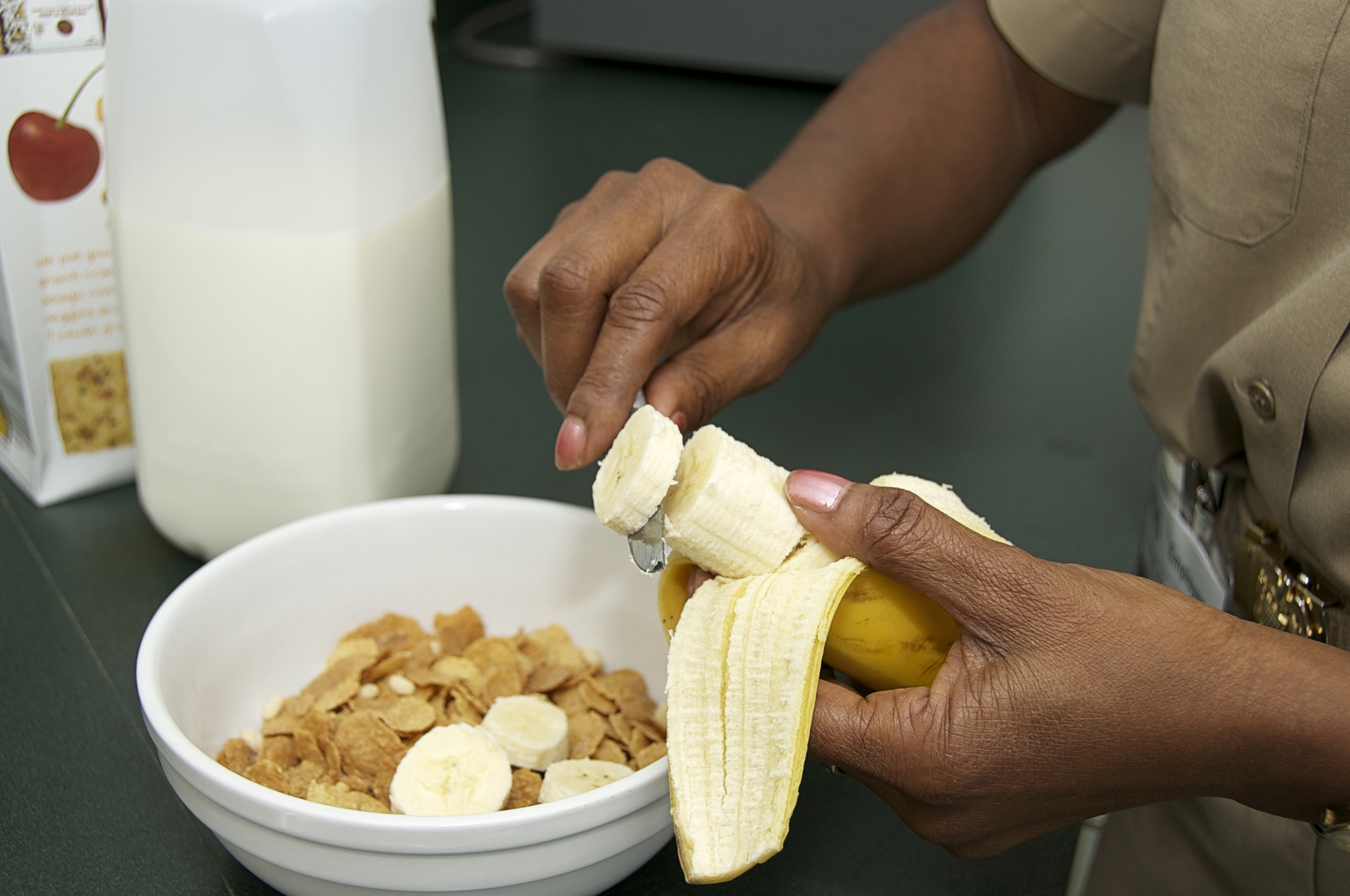 Fruit Juice and Childhood Obesity (image credits: wikimedia)