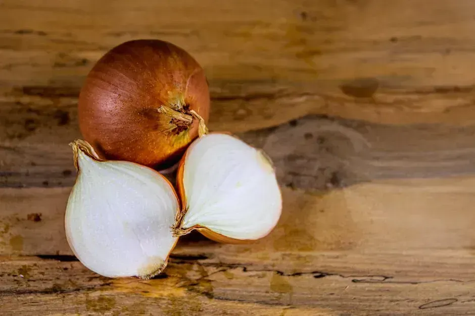 4. Chilling Onions Before Cutting Them (Image Credits: Pexels)