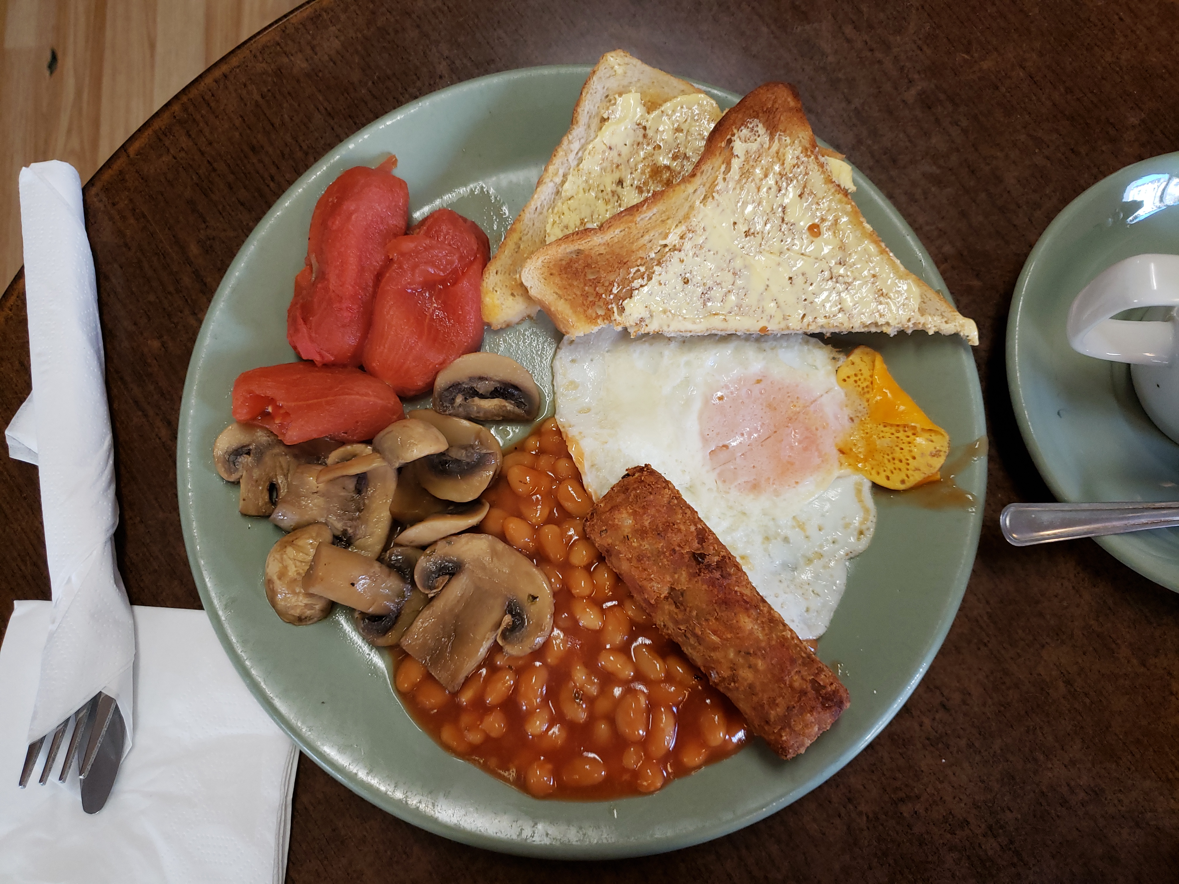 The Rise of All-Day Breakfast Culture (Image Credits: Wikimedia)