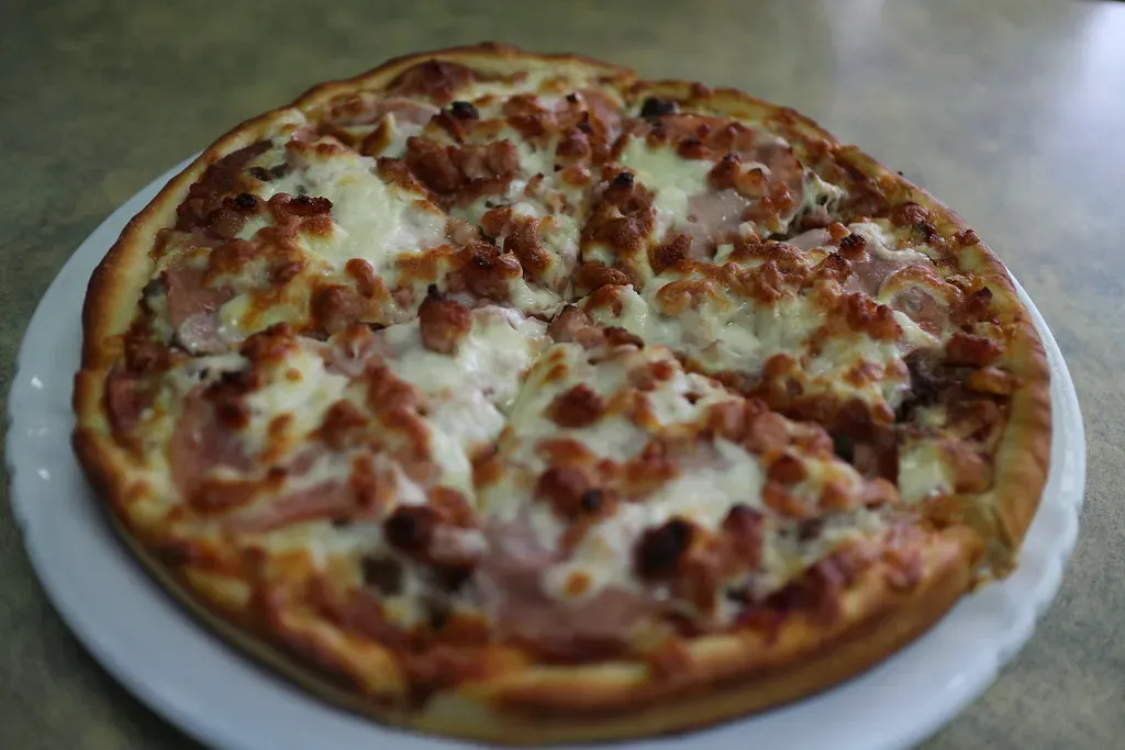 The Meat Lover: Extrovert, Dramatic, Impeccably Groomed (elsie.hui, Flickr, CC BY 2.0)