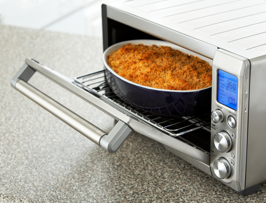 Smart Ovens: Your Kitchen's Brain (image credits: wikimedia)