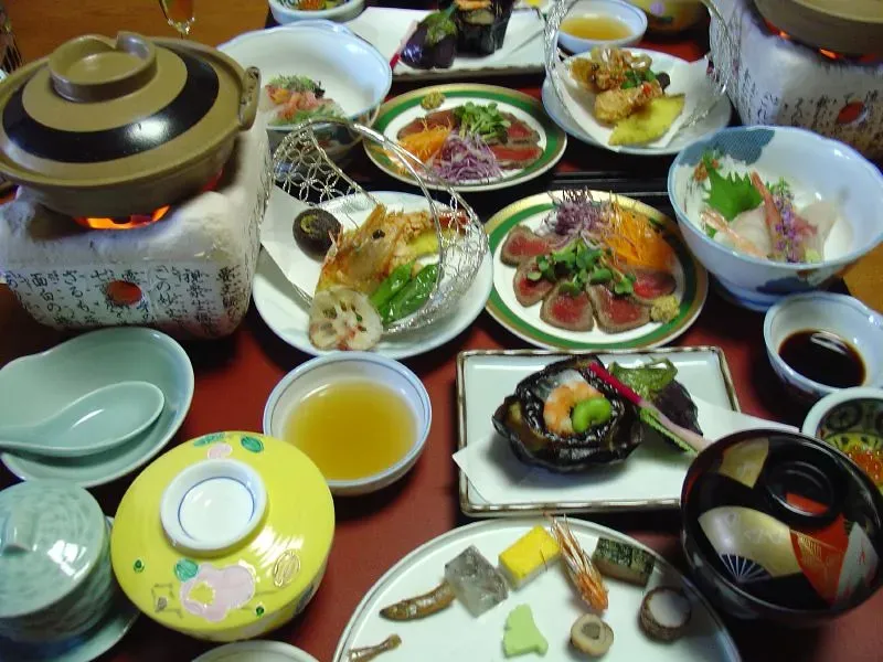 Kyoto, Japan – Kaiseki as Living History (Image Credits: Flickr)