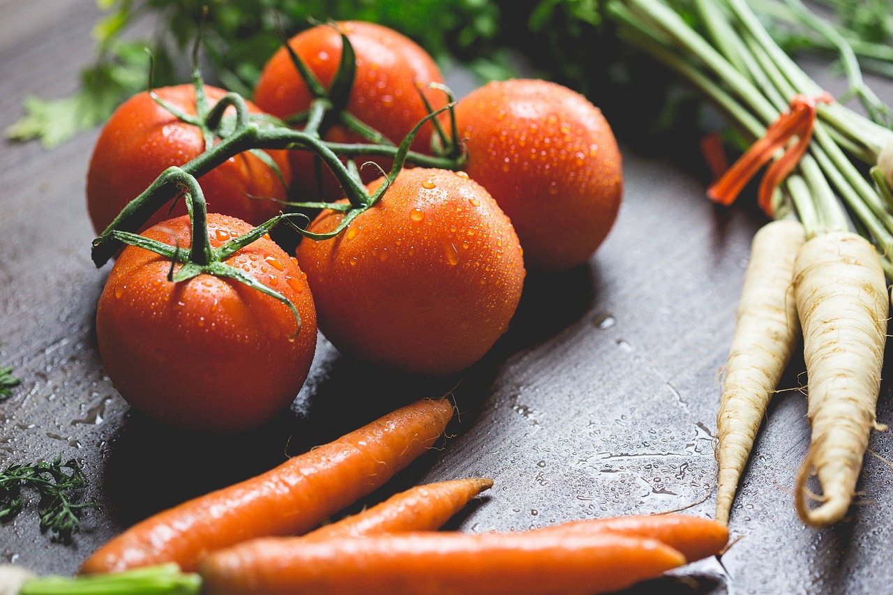 Radish Greens: The Peppery Leaves That Outshine the Root (image credits: pixabay)